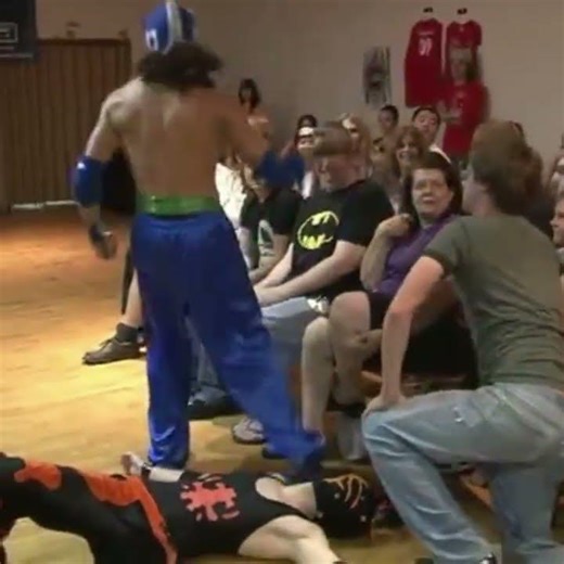 Taking care of fans #wrestling #botchaholics