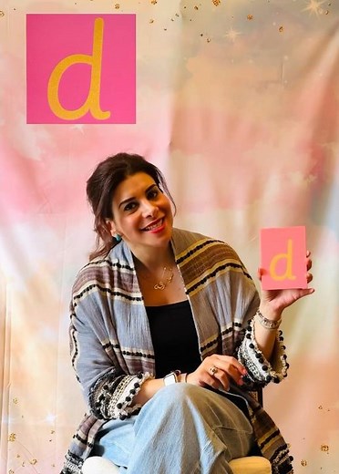 Learn the letter sound ‘D’ with the Jolly phonics sound and action only #lettersound #phonicsound