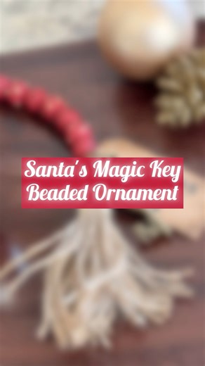 This one would look cute on a TREE or a TRAY! Which would you use it on? #craftideas #diychristmasdecor | Manda Panda Projects