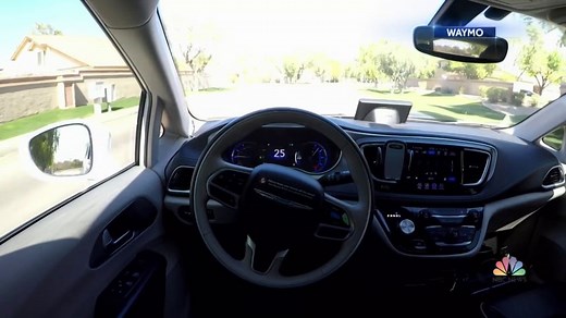 Self-driving 18-wheelers take to the road