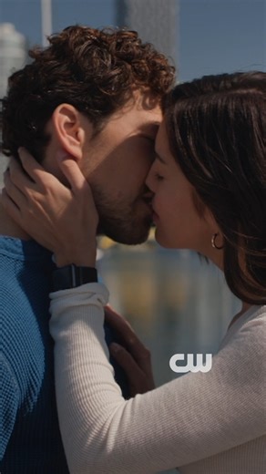 The CW on Instagram: "Ellis having chemistry with every partner 👀 #WildCards"