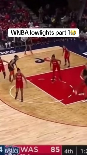 😭😭 #wnba #lowlights #wnbalowlights #basketball #funnymoments #fyp #fypシ゚viral