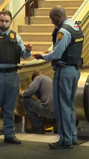 Remember the escalator that froze under Trump at the UN? Crews have now inspected it. UN officials say a safety system was accidentally triggered. https://www.fox61.com/article/news/nation-world/trump-escalator-teleprompter-united-nations/507-ad4f9aab-f738-4273-b87c-57aefb457566 | FOX61