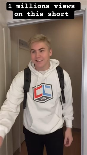 Rubik's cube solve in 1 second magic puzzle trick discuss the algorithm Rubik's puzzle solve #puzzle