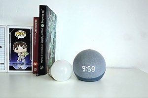 Cómo conectar un foco inteligente a un Echo y controlarlo por voz con Alexa