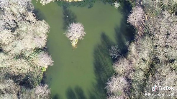 Exploring Wyatts Lakes - A Drone's View of Bromham