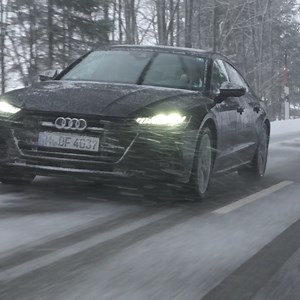 Guida sportiva in condizioni invernali? Perchè no? Il nostro nuovo Nokian Snowproof P è il mix perfetto tra grip affidabile, maneggevolezza e alte prestazioni. | Nokian Tyres