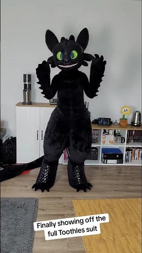 Finished Toothless cosplay #fursuitmaker