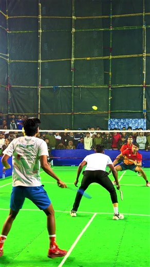 #outdoorbadminton #badmintonhighlights #badmintonlovers #badmintonindonesia #trickshots #shorts #bwf