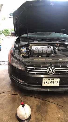 Cambio de aceite en VW Passat 2014 TDI