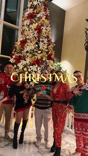 H2o DIA on Instagram: "Celebrate your Christmas with H2o Band at Porter🎄🎁"