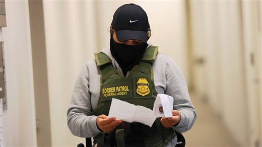 New law prohibits face coverings for law enforcement in Washington state