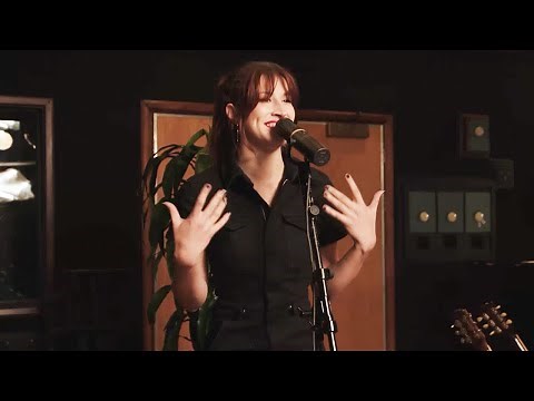 The Chain | ‪@fleetwoodmac‬ | funk cover ft. Sophia James