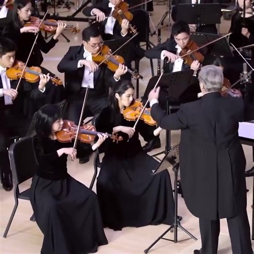 A dramatic percussion solo brings us to ancient China, where an imperial procession arrives, replete with vigorous drummers and delicate court dancers. As the emperor presents himself, a reprise of the earlier. #classical, #music #shenyun #orchestra #ancientchina 🎗️Shen Yun is currently scheduled to perform in 2026 around the world. 🎗️Book tickets now: https://sypa.us/tickets 🎗️See more: https://shenyun.com | Masterpieces of Art - Classical Music and Painting