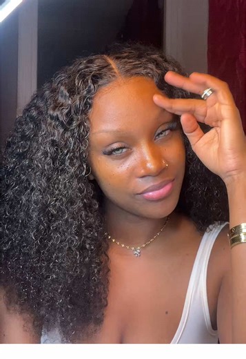 Première fois de ma vie que je teste une perruque sans colle 🤩✨ elle est incroyable !😍 pour les intéressés cliquez juste sur le panier ci-dessous pour acheter @MORE FACE HairBeauty #collab #pourtoi #wiginstall #wigtutorial