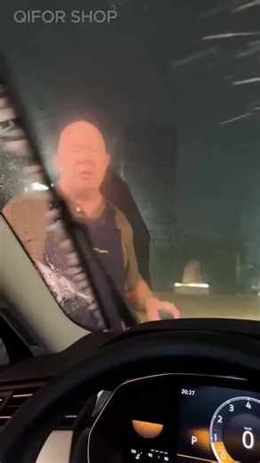 Simple Tech Finds | Amazon Finds on Instagram: "✅️ Comment "NEED" and we'll DM you the link or check out our bio @simpletechfinds ‼️50% OFF + Free Shipping 📦 ➡️ Tag Someone Who Would Love This🤩"