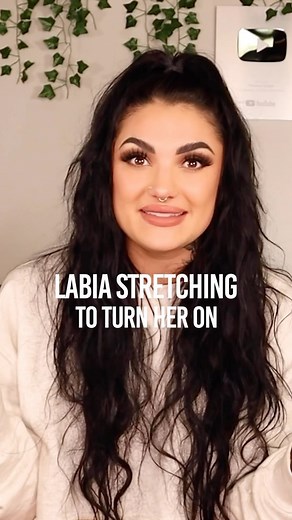Miranda Houston | Somatic X Coach on Instagram: "Why you NEED to add labia stretching to your 4play 🤏"