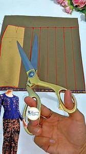 603K views · 4.5K reactions | Wiru Skirt Design Tips Simple 冀 #sewing_tips_and_trick_beginners #rolemodels #rok #fashionstatement #design #tutorialmenjahit #DIY #sewingdiy #tutorial #goviral #foryou #reel #reelsviral | ElynKebaya | Facebook