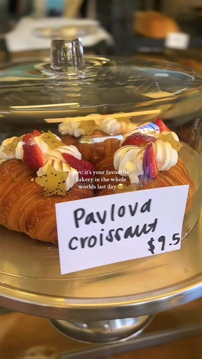 Best bakery in Wellington 😭😭😭 Goodbye Myrtle we will miss you! 💘🥐 #nzfyp #nzbakery #cafegoals #amazingdesserts #bakinginspo