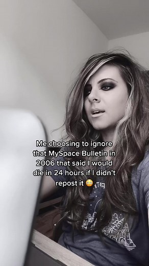 Ignoring a MySpace Bulletin: A 2000s Nostalgia Trip