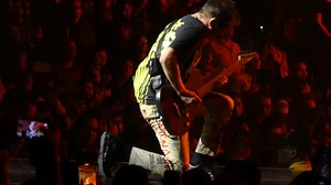 14K views · 546 reactions | Assassin (GOB edit) jouée hier soir pour la 1ere fois de la tournée à Philadelphie ! Le groupe prend maintenant une pause de 2 semaines avant de reprendre la tournée dans l'Ouest des USA début avril hyena269 | Muse France | Facebook