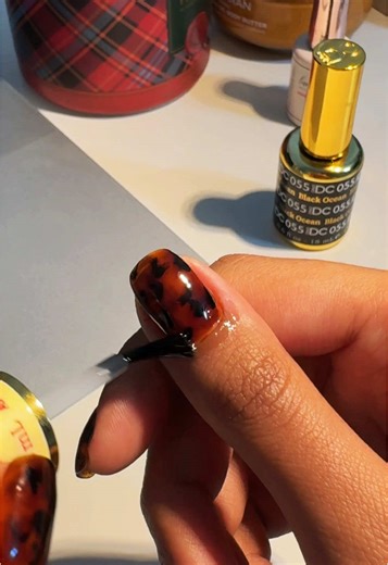 Tortoise Shell Nails: Fall Nail Inspiration