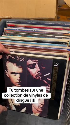 Collection de vinyles incroyable à Boutique Le Quai