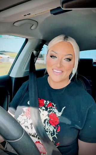 So many people ask how I ended up here, doing what I love. But the truth is the story didn’t start with opportunity. It started with belief. I wish I could sit with every single person who asks and tell the full story, but time doesn’t always allow that. And truthfully, I never really know how to answer it. But this video comes close. Because it wasn’t one moment. It wasn’t luck. It wasn’t knowing the “right people.” It was a decision. One moment of saying: “I don’t know how, but I know I’m mean