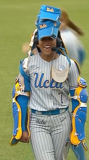 The @uclasoftball team has the best chemistry in the game. 😂 | TSN