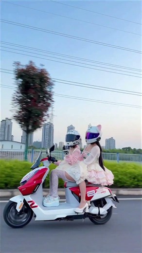 This Girl Chose The Right Bike