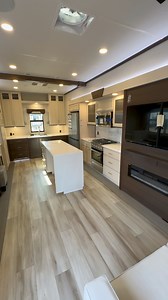 2025 Cedar Creek Experience 395WOW | 3 Minute Sneak Peak! #cedarcreek #rvtour | The RV Hunter