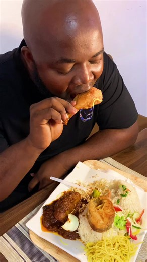 @Juljones catering and rentals Is your one stop catering hub of good food and a Sweet atmosphere. Abeka, Adom Junction Call: 0592461253