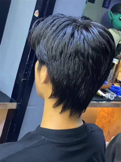 Aliencut Barbershop: လူကြီးမင်း၏ဆံပင်ပုံဆန်
