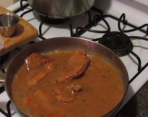 Turkey Chops in Pan Gravy Recipe | SideChef