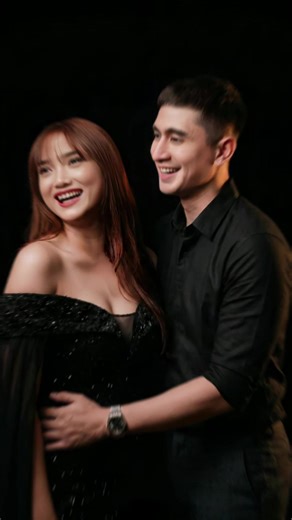 Foto Keluarga dan Couple: Edit dengan AI