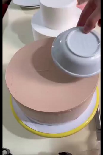 #cake #cakeideas #cakedecorating #cakedesign #cakes Use This Tips 🎉 We Deliver Wholesale: 🎁 Marawa Gift Packaging & Wrapping 🎁 Wedding Gift Boxes 🎂 Cake & Cupcake Boxes 🍕 Pizza Box 🥡 Aluminum Foil Containers 🛠️ Baking Accessories & Tools 🍴 Food Disposable Serving 🍰 Cupcake, Pudding, Desserts, Bomai Mutta 💥 YouTube ♦ https://youtube.com/c/AmithafzsrilankaCakescupcakesgiftbox 💥 Website 🌏 https://foodntasty.wixsite.com/amithafzfoodntasty/shop ❚❚ https://amithafz-cakebox-giftbox-shop.my.