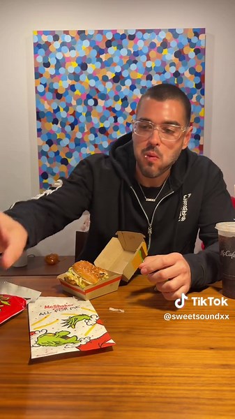 GRINCH MEAL FAIL smh @McDonald’s @McDonald’s Corporate @DoorDash forgetting my Grinch Meal fries is CRAZY #grinchmeal #mcdonalds #fail #doordash THE AUDACITY