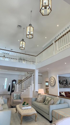 One of the most beautiful homes I’ve had the pleasure to see 😍. Let me know if you would like a full tour 🤗. #hometour #housetour #luxuryhometour #hamptonsstyle #queenslandhomes #goldcoasthomes #housevoid #eleganthome #classichouse