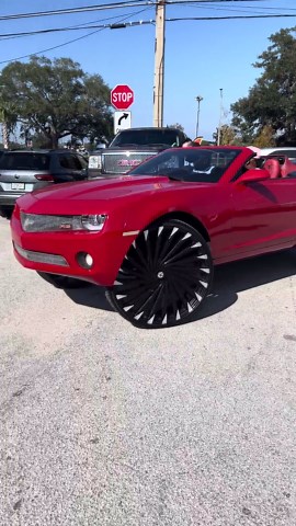 Chevy Camaro vert on 32’s riding