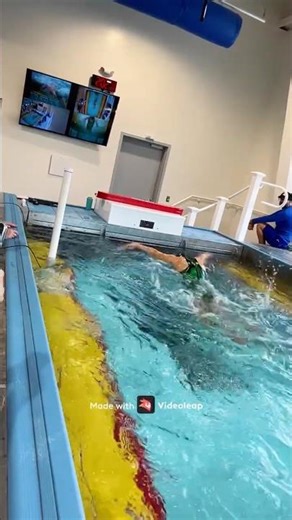 This pool is so cool 😎🏊‍♀️❤️#swimlabs #usaswimming #ctswim #rileyfun #shortvideo #swimstrong