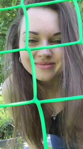 Exploring Flexible Green Net Structures Outdoors