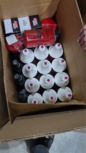 Grabbing a filter & oil for my gf's truck.😁😊