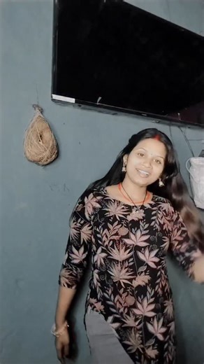 Sabina Saw on Instagram: "🤭👑💑"