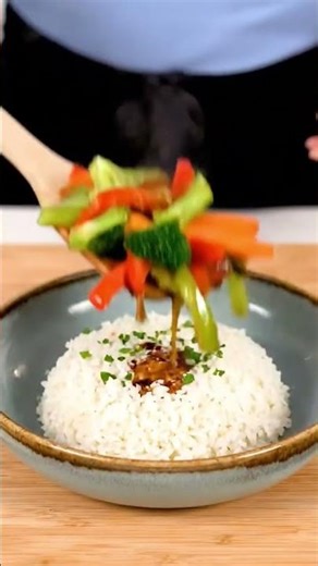 5-Minute Veggie Stir-FryIngredients #food #foodlover #trending