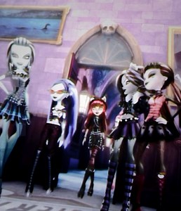 Shadow ghouls are so tea | #fyp #shadowghouls #monsterhigh #viral #blowup