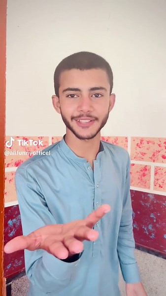 Hilarious Office Moments You Can't Miss