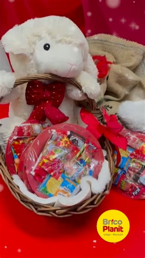 🎅✨ Saint Nicolas était de passage chez Brico Plan-it Rocourt ! ✨🎁 Ce week-end, le Grand Saint est venu gâter les enfants du personnel… mais pas seulement ! Profitant de sa visite, il est également passé saluer tous les enfants – petits et grands 😉 – présents dans le magasin. Sourires, émerveillement et moments chaleureux étaient au rendez-vous ❤️ Merci à Saint Nicolas pour cette belle parenthèse magique… et merci à vous d’avoir partagé ce moment avec nous ! 🎥👇 Découvrez les plus beaux insta