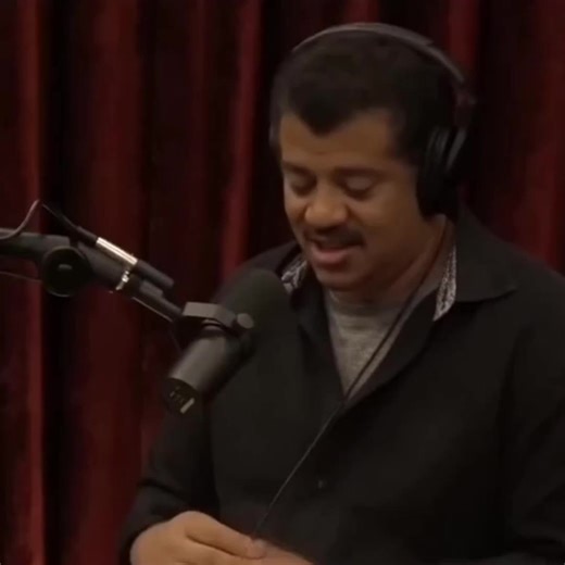 This One Type of Touch Can Instantly Reduce Stress 😳 #ViralScience #Neuroscience #StressRelief #ViralTok #fyp