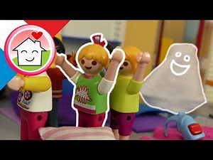 Playmobil en francais Passer la nuit a l ecole - Famille Hauser - Jouets pour enfants