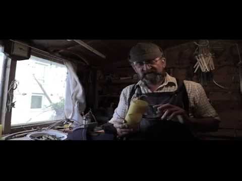 How to make a mole trap